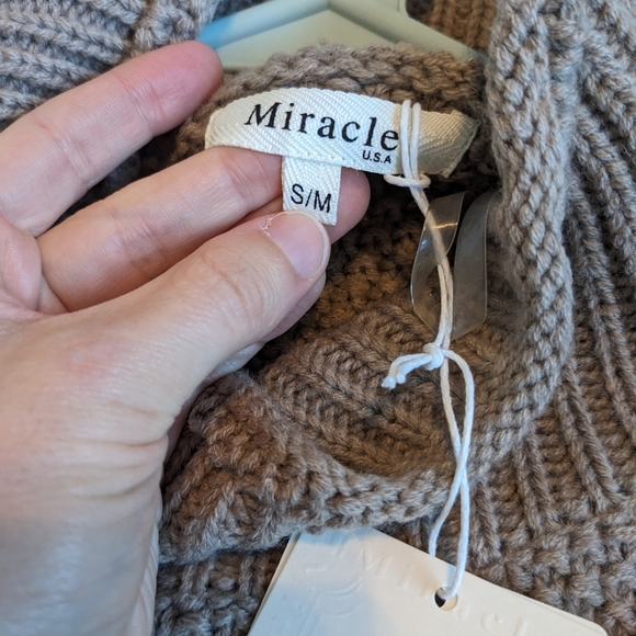 Miracle sweater - nwt - Picture 5 of 8